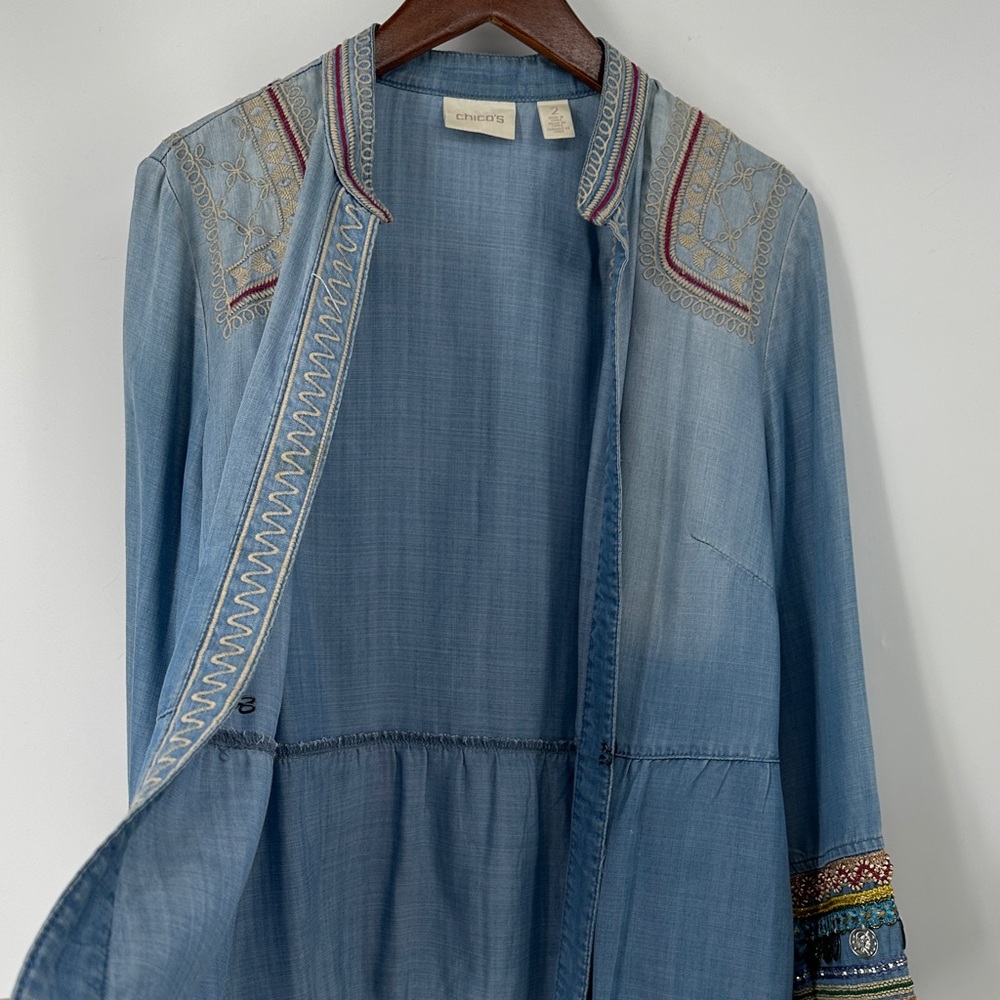 Chico's Embellished 100% Lyocell Boho Chambray Shirt Top Jacket - Picture 7 of 9